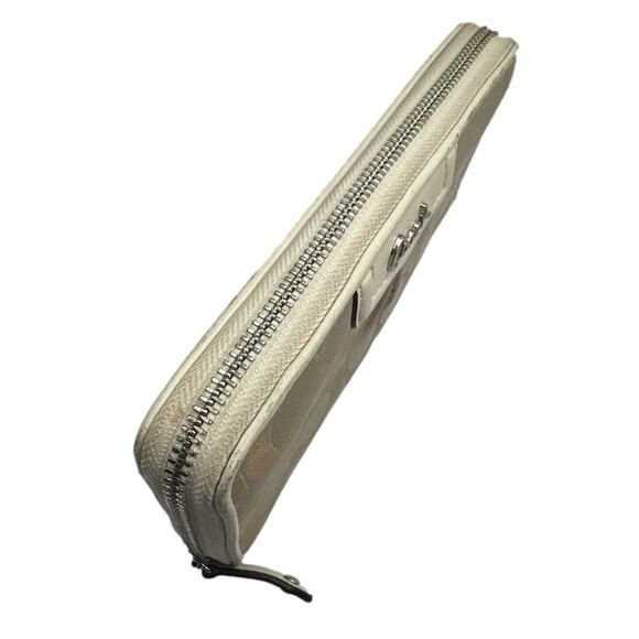 COACH Tan and Cream Signature Canvas Zip Around Wallet - Picture 4 of 10